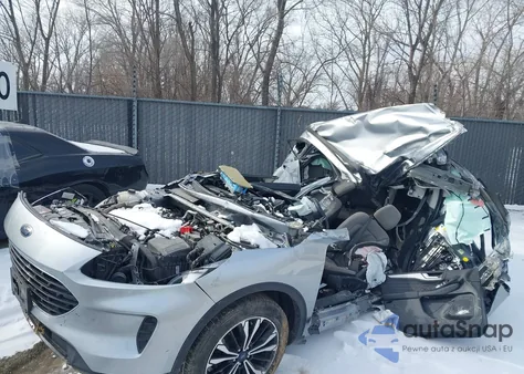 2021 Ford Escape Se from USA, damaged, VIN 1FMCU9G68MUA33385